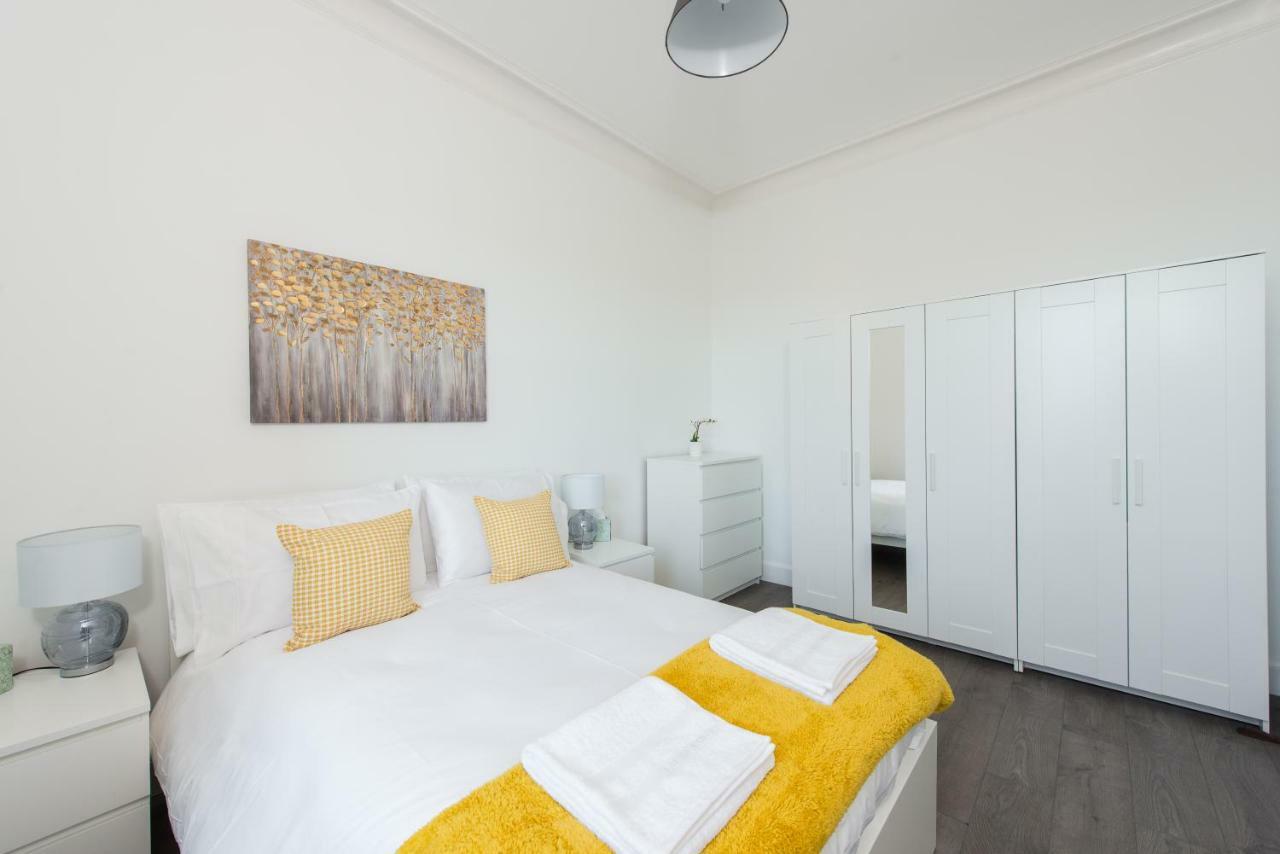 The Stewart Apartment เอดินบะระ ภายนอก รูปภาพ